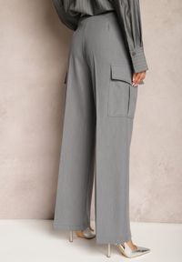 Renee - Ciemnoszare Szerokie Spodnie High Waist w Eleganckim Stylu z Kieszeniami Cargo Dekanna. Okazja: na co dzień, na spotkanie biznesowe. Stan: podwyższony. Kolor: szary. Długość: długie. Styl: elegancki #3