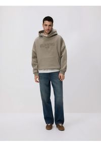 Reserved - Bluza z haftem - jasnoszary. Kolor: szary. Materiał: dzianina, bawełna. Wzór: haft #1