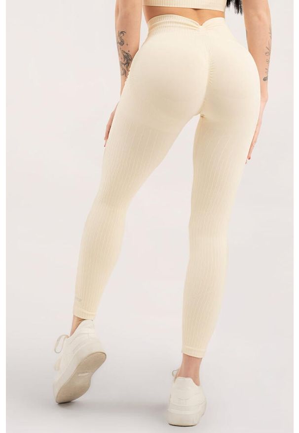 GYM GLAMOUR - Legginsy fitness damskie Gym Glamour deep push up 2.0. Kolor: beżowy. Sport: fitness