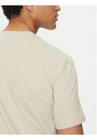 Guess T-Shirt Z2YI12 JR06K Beżowy Regular Fit. Kolor: beżowy. Materiał: bawełna #4