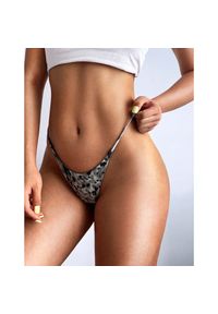 Intica - Stringi damskie z cienkimi paseczkami eleganckie i wygodne Inyong. Kolor: czerwony. Materiał: tkanina, materiał #3