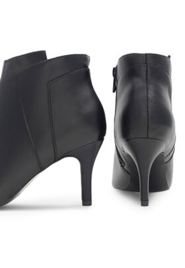 Lasocki Botki WYL3038-11Z Czarny. Kolor: czarny. Materiał: skóra