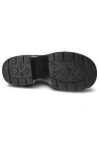 Beżowe Półbuty Artiker Stylowe Obuwie Damskie Na Obcasie. Okazja: na co dzień. Kolor: beżowy. Materiał: skóra, lakier. Wzór: kolorowy. Obcas: na obcasie. Styl: elegancki. Wysokość obcasa: średni #6