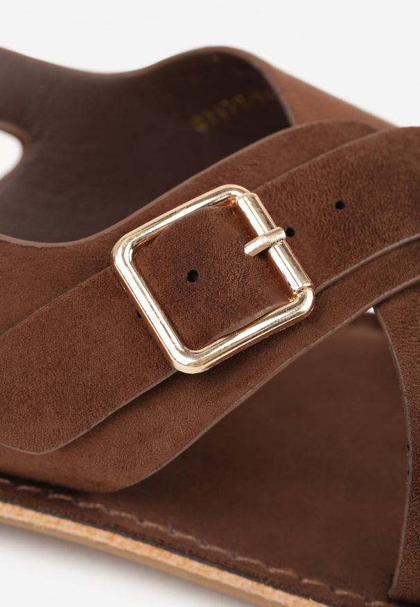 Renee - Ciemnobrązowe Sandały Japonki VICES z Ozdobnym Paskiem i Klamrą Vendan. Okazja: na co dzień. Zapięcie: klamry. Kolor: brązowy. Materiał: jeans. Sezon: lato. Styl: elegancki, casual