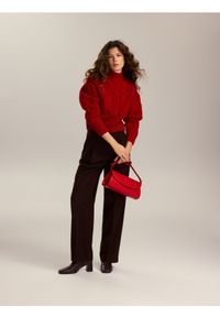 Reserved - Wełniany sweter z golfem - czerwony. Typ kołnierza: golf. Kolor: czerwony. Materiał: wełna #1