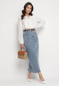 Born2be - Niebieska Spódnica Jeansowa o Ołówkowym Kroju z Dodatkowym Paskiem Inelira. Okazja: na co dzień. Kolor: niebieski. Materiał: jeans. Styl: casual #3