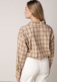 Born2be - Beżowa Krótka Bawełniana Koszula w Kratę z Marszczeniem Wenatia. Okazja: na co dzień. Kolor: beżowy. Materiał: bawełna. Długość: krótkie. Styl: casual #2