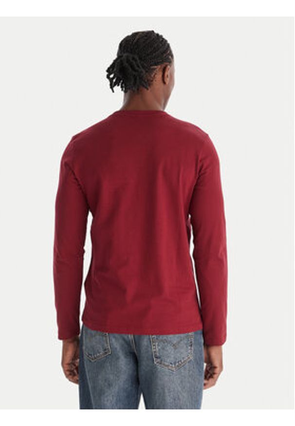 Robe di Kappa Longsleeve 631189W Czerwony Slim Fit. Kolor: czerwony. Materiał: bawełna. Długość rękawa: długi rękaw