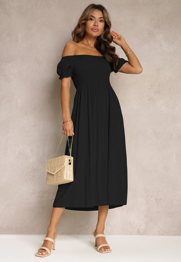 Renee - Czarna Rozkloszowana Sukienka Hiszpanka z Wiskozy Bellamao. Typ kołnierza: dekolt hiszpanka. Kolor: czarny. Materiał: wiskoza. Sezon: lato. Typ sukienki: dopasowane