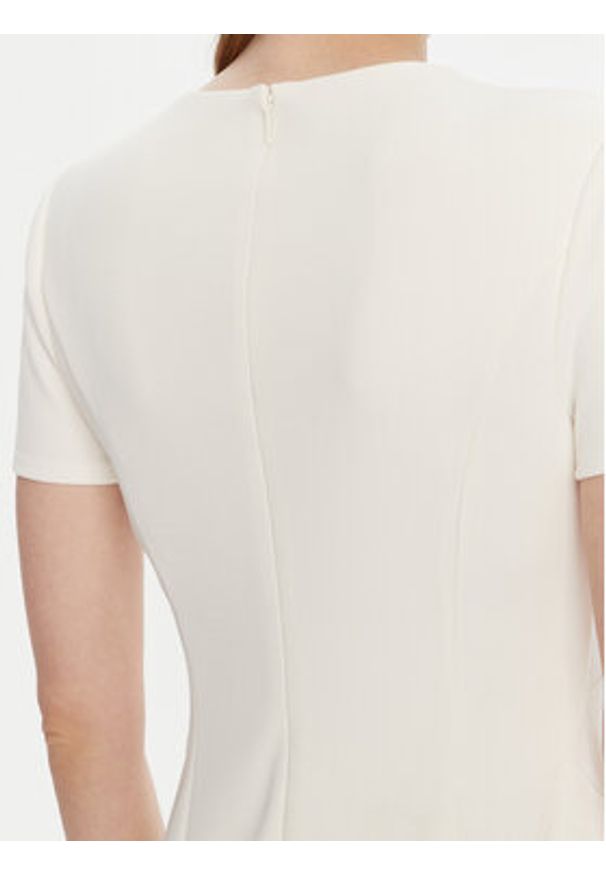 Calvin Klein Sukienka koktajlowa LV044C064G Écru Slim Fit. Materiał: syntetyk. Styl: wizytowy