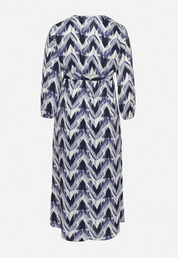 Born2be - Niebieska Rozkloszowana Sukienka o Kopertowym Kroju z Paskiem i Gumką w Pasie Bristella. Okazja: na spotkanie biznesowe, do pracy. Kolekcja: plus size. Kolor: niebieski. Długość rękawa: długi rękaw. Wzór: aplikacja. Typ sukienki: kopertowe. Styl: biznesowy
