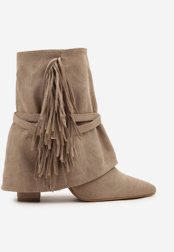 Renee - Ciemnobeżowe Botki Boho z Cholewką Imitującą Nogawkę i Frędzlami Zaslie. Okazja: na imprezę, na co dzień. Kolor: beżowy. Materiał: jeans, skóra. Szerokość cholewki: normalna. Obcas: na obcasie. Styl: boho. Wysokość obcasa: średni