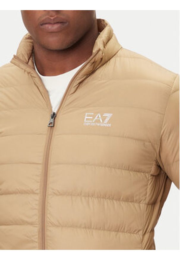 EA7 Emporio Armani Kurtka puchowa 8NPB23 PNGPZ U6171 Beżowy Regular Fit. Kolor: beżowy. Materiał: syntetyk