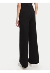 Guess Spodnie dresowe V5RB12 KC3D2 Czarny Regular Fit. Kolor: czarny. Materiał: syntetyk #2