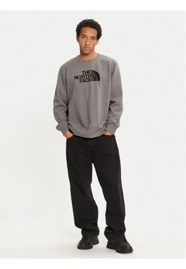 The North Face Bluza Drew Peak NF0A89EK Szary Regular Fit. Kolor: szary. Materiał: bawełna