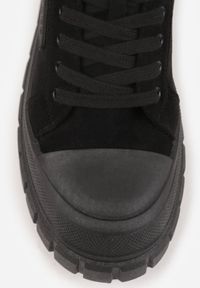 Renee - Czarne Sneakersy Vices na Platformie z Ozdobą i Napisem Leawen. Okazja: na co dzień. Kolor: czarny. Materiał: jeans. Wzór: aplikacja, napisy. Obcas: na platformie #3