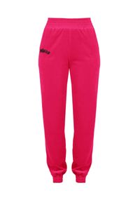CHAOS BY MARTA BOLIGLOVA - Welurowe różowe spodnie dresowe GOTHIC. Kolor: różowy, wielokolorowy, fioletowy. Materiał: welur, dresówka. Wzór: aplikacja, haft #3