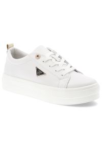 Białe Sneakersy Filippo Wygodne Obuwie Damskie. Okazja: na co dzień. Kolor: biały. Materiał: jeans, materiał. Szerokość cholewki: normalna. Wzór: aplikacja