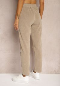 Renee - Ciemnobeżowe Spodnie Sztruksowe High Waist z Dodatkiem Bawełny i Gumką w Talii Jedela. Stan: podwyższony. Kolor: beżowy. Materiał: bawełna, sztruks #3