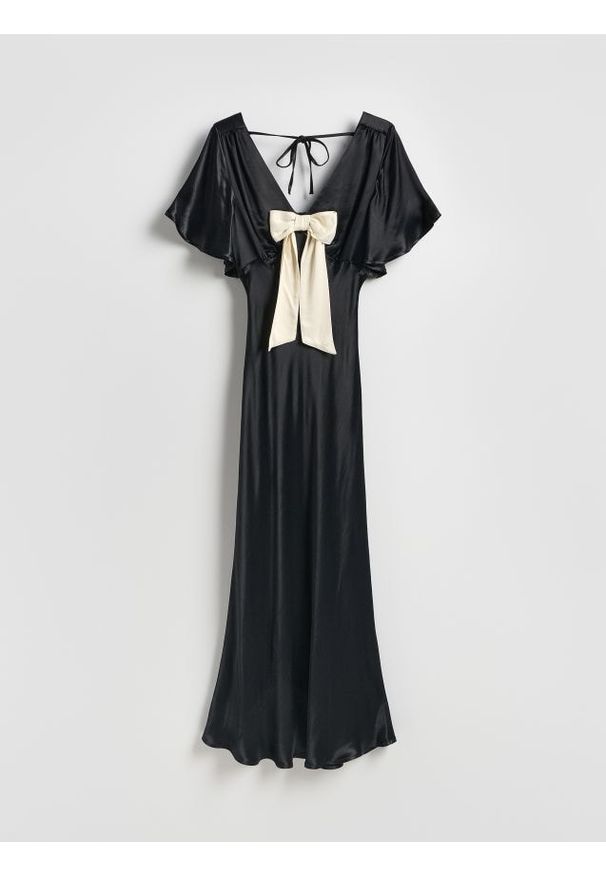 Reserved - Satynowa sukienka z kokardą - czarny. Typ kołnierza: kokarda. Kolor: czarny. Materiał: satyna