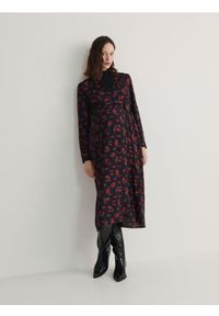 Reserved - Kopertowa sukienka z paskiem - wielobarwny. Materiał: wiskoza. Typ sukienki: kopertowe #1