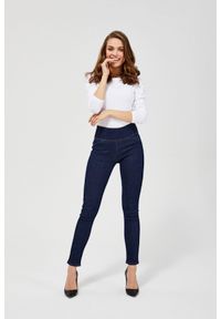 MOODO - Spodnie jeansowe high waist. Stan: podwyższony. Długość: długie. Wzór: gładki #1