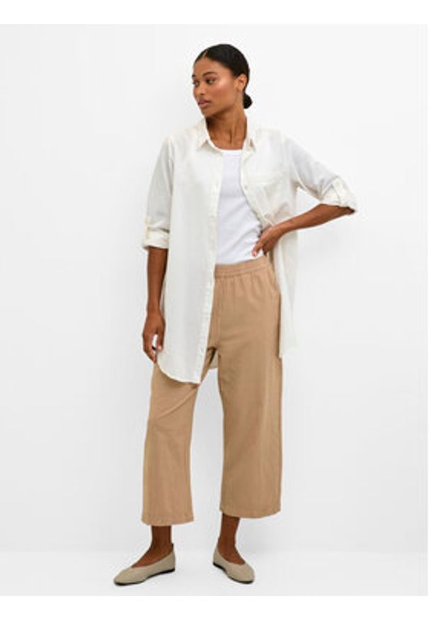 Kaffe Koszula Naya 10506337 Écru Relaxed Fit. Materiał: bawełna