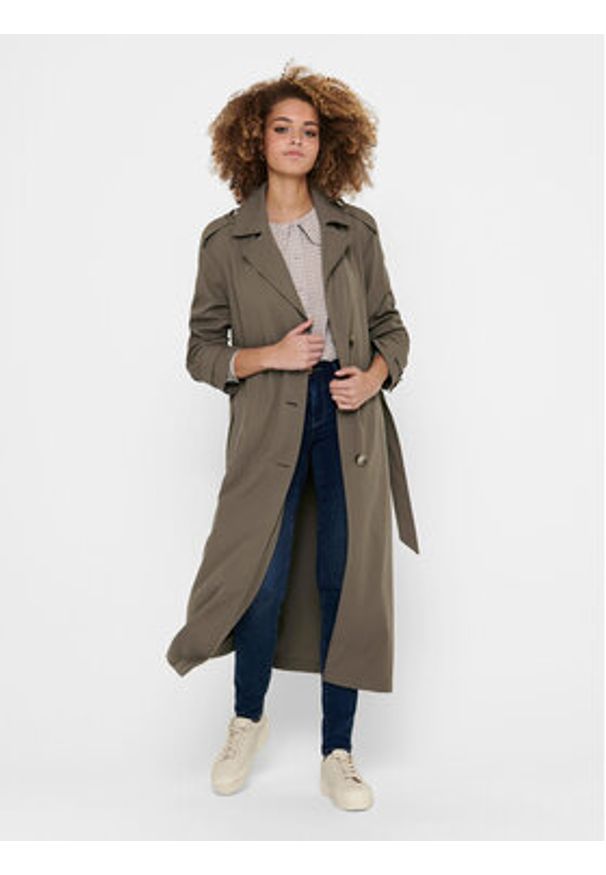 only - ONLY Trencz 15217799 Brązowy Relaxed Fit. Kolor: brązowy. Materiał: syntetyk