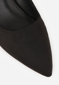 Renee - Czarne Casualowe Czółenka na Słupku Bastien. Okazja: na co dzień. Kolor: czarny. Wzór: jednolity, gładki. Obcas: na słupku. Styl: casual #9