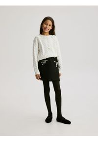 Reserved - Tweedowa spódnica z aplikacją - czarny. Kolor: czarny. Materiał: tkanina. Wzór: aplikacja #1