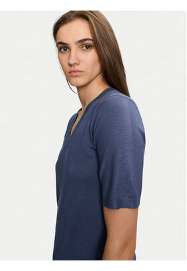 Kaffe Sweter Lizza 10508412 Niebieski Regular Fit. Kolor: niebieski. Materiał: wiskoza