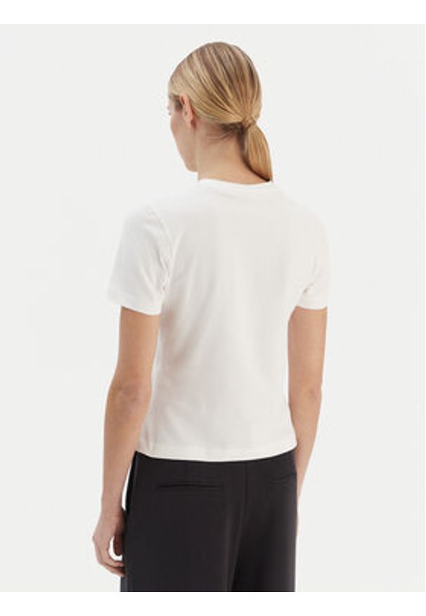 Guess T-Shirt V6RI20 J1314 Biały Regular Fit. Kolor: biały. Materiał: bawełna