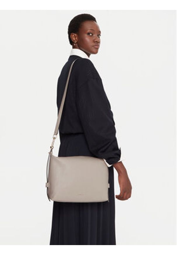 Furla Torebka WB01866-BX2045-VAN00-1-007-20-CN Beżowy. Kolor: beżowy. Materiał: skórzane