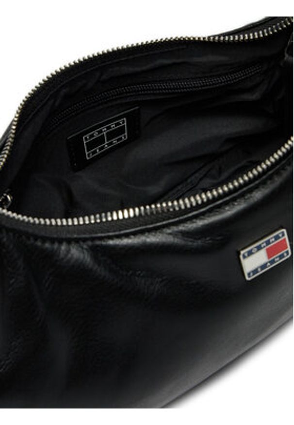 Tommy Jeans Torebka Tjw Pillow Shoulder Bag AW0AW16977 Czarny. Kolor: czarny. Materiał: skórzane