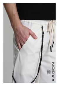 Xagon Spodnie | P26032 ZXAG92 | Mężczyzna | Kremowy. Okazja: na co dzień. Kolor: kremowy. Materiał: wiskoza, elastan, poliester. Długość: długie. Styl: elegancki, casual, klasyczny, sportowy #7