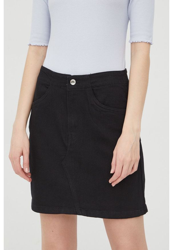 Vero Moda spódnica kolor czarny mini prosta. Kolor: czarny. Materiał: tkanina, bawełna, materiał