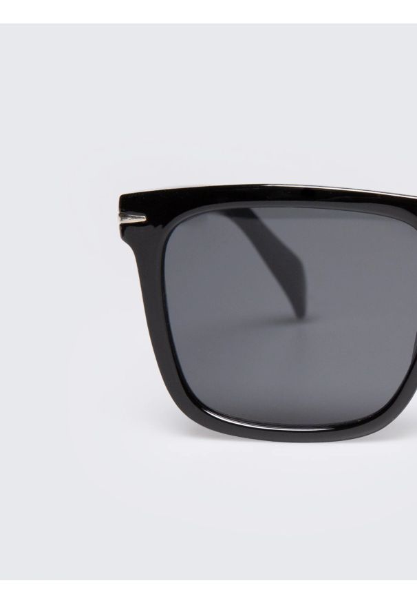 Big-Star - Okulary przeciwsłoneczne czarne Dioni 906. Kolor: czarny. Materiał: jeans