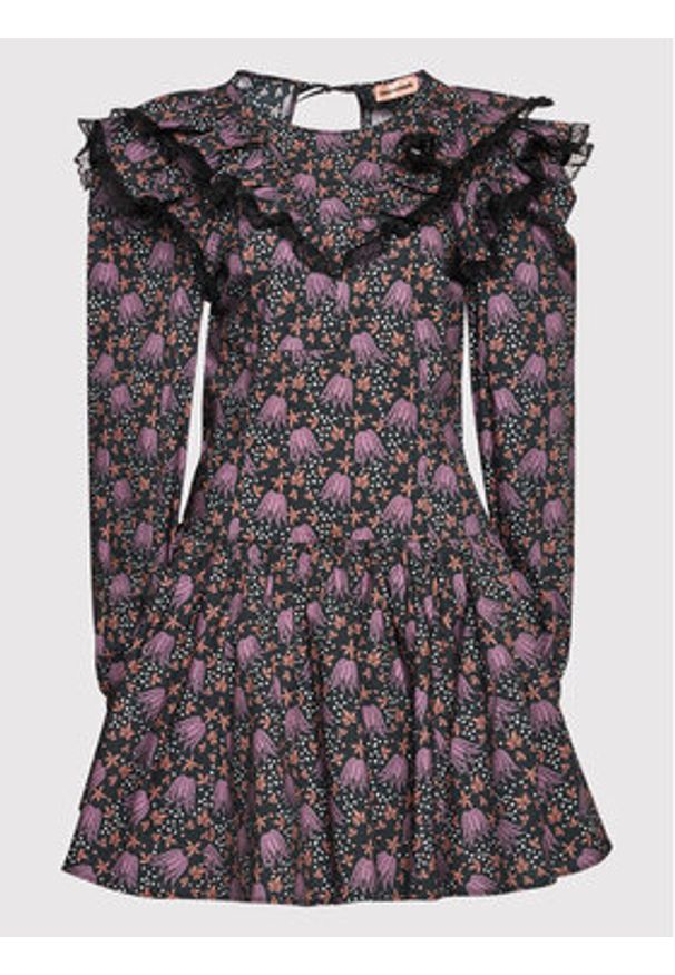 Custommade Sukienka codzienna Linah 999377408 Czarny Regular Fit. Okazja: na co dzień. Kolor: czarny. Materiał: bawełna. Typ sukienki: proste. Styl: casual