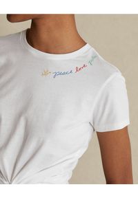 Ralph Lauren - RALPH LAUREN - Biały t-shirt Peace Love. Typ kołnierza: polo. Kolor: biały. Materiał: bawełna. Wzór: napisy, kolorowy #3