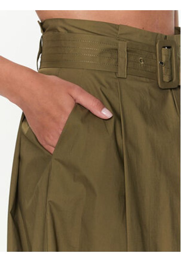 TwinSet - TWINSET Szorty materiałowe 231TT2085 Zielony Regular Fit. Kolor: zielony. Materiał: bawełna, materiał