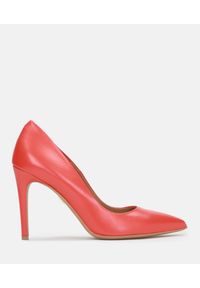 Kazar - Czerwone czółenka damskie. Nosek buta: szpiczasty. Kolor: czerwony. Materiał: skóra. Obcas: na obcasie. Wysokość obcasa: średni