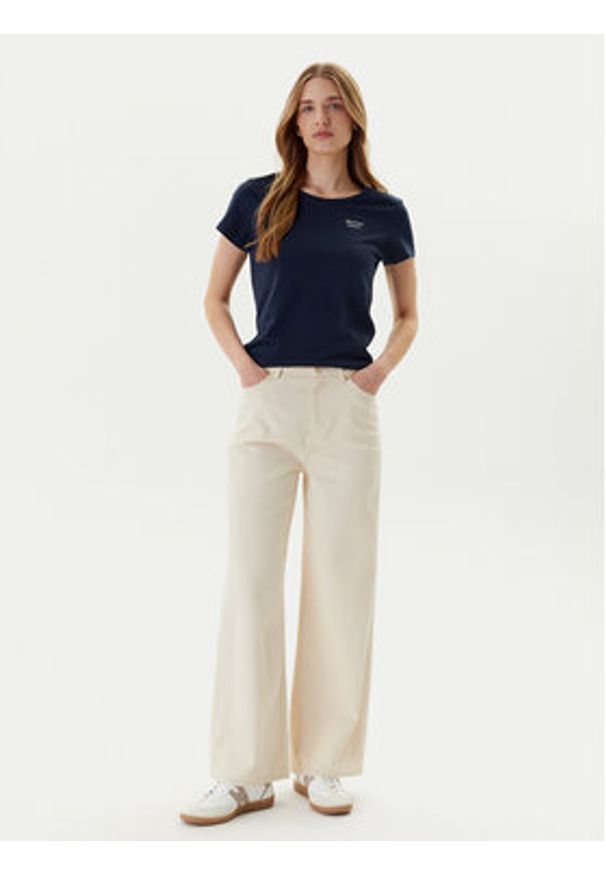 Mustang T-Shirt Alma 1016155 Granatowy Regular Fit. Kolor: niebieski. Materiał: bawełna