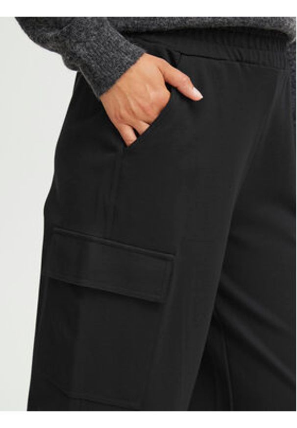 Fransa Spodnie materiałowe 20612726 Czarny Regular Fit. Kolor: czarny. Materiał: syntetyk
