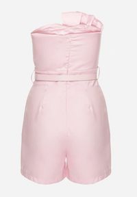 Born2be - Różowy Kombinezon Bez Rękawów Zdobiony Zakładkami i Paskiem z Klamrą Silurea. Okazja: na co dzień. Kolor: różowy. Długość rękawa: bez rękawów. Wzór: aplikacja. Styl: elegancki, casual #7