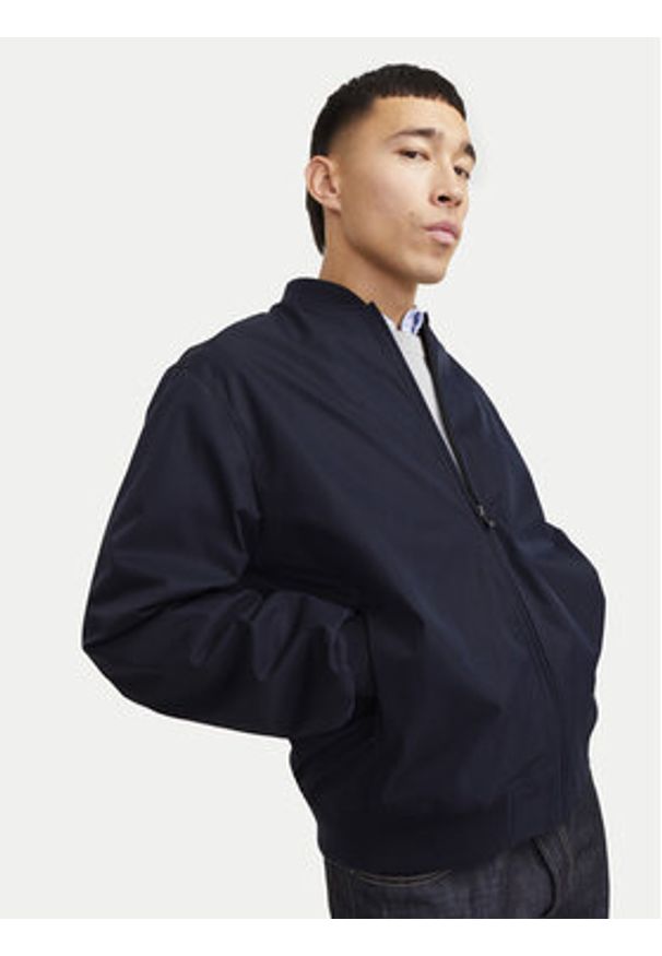 Jack & Jones - Jack&Jones Kurtka bomber Cbane 12272567 Granatowy Regular Fit. Kolor: niebieski. Materiał: syntetyk