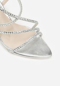 Born2be - Srebrne Sandały na Szpilce Ozdobione Cyrkoniami Thelmia. Okazja: na co dzień. Zapięcie: sprzączka. Kolor: srebrny. Materiał: jeans. Wzór: aplikacja. Obcas: na szpilce. Styl: klasyczny, casual, elegancki #2