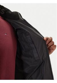 Tommy Jeans Kurtka puchowa Essential DM0DM20466 Czarny Regular Fit. Kolor: czarny. Materiał: syntetyk #2