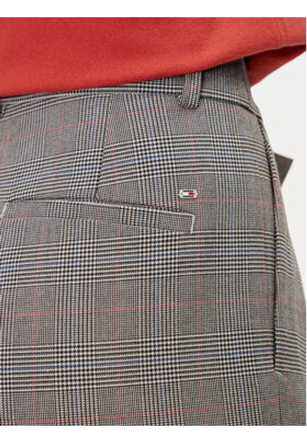 TOMMY HILFIGER - Tommy Hilfiger Spodnie materiałowe WW0WW42235 Szary Relaxed Fit. Kolor: szary. Materiał: syntetyk, wiskoza