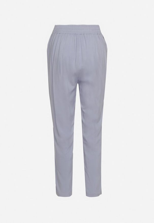 Born2be - Jasnoniebieskie Bawełniane Spodnie Typu Paper Bag z Gumką w Talii Demorea. Okazja: na co dzień. Stan: podwyższony. Kolor: niebieski. Materiał: bawełna. Sezon: lato. Styl: casual, elegancki