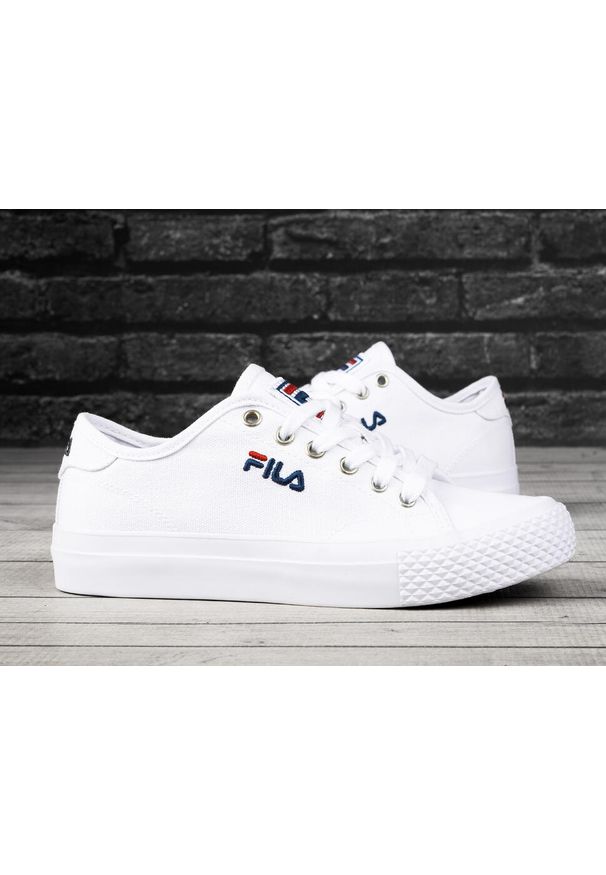 Buty do chodzenia damskie Fila Pointer Classic. Kolor: biały. Sport: turystyka piesza